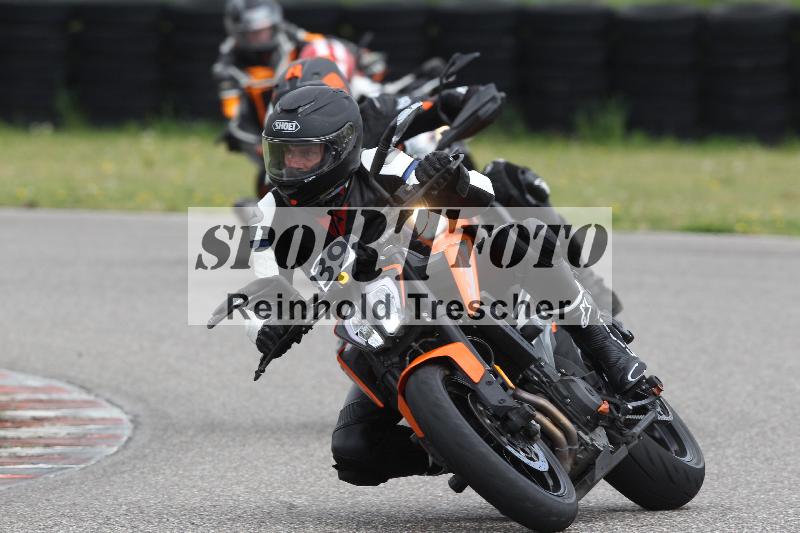 /Archiv-2025/10 23.04.2025 Cornu Master School ADR/rot-rouge/39